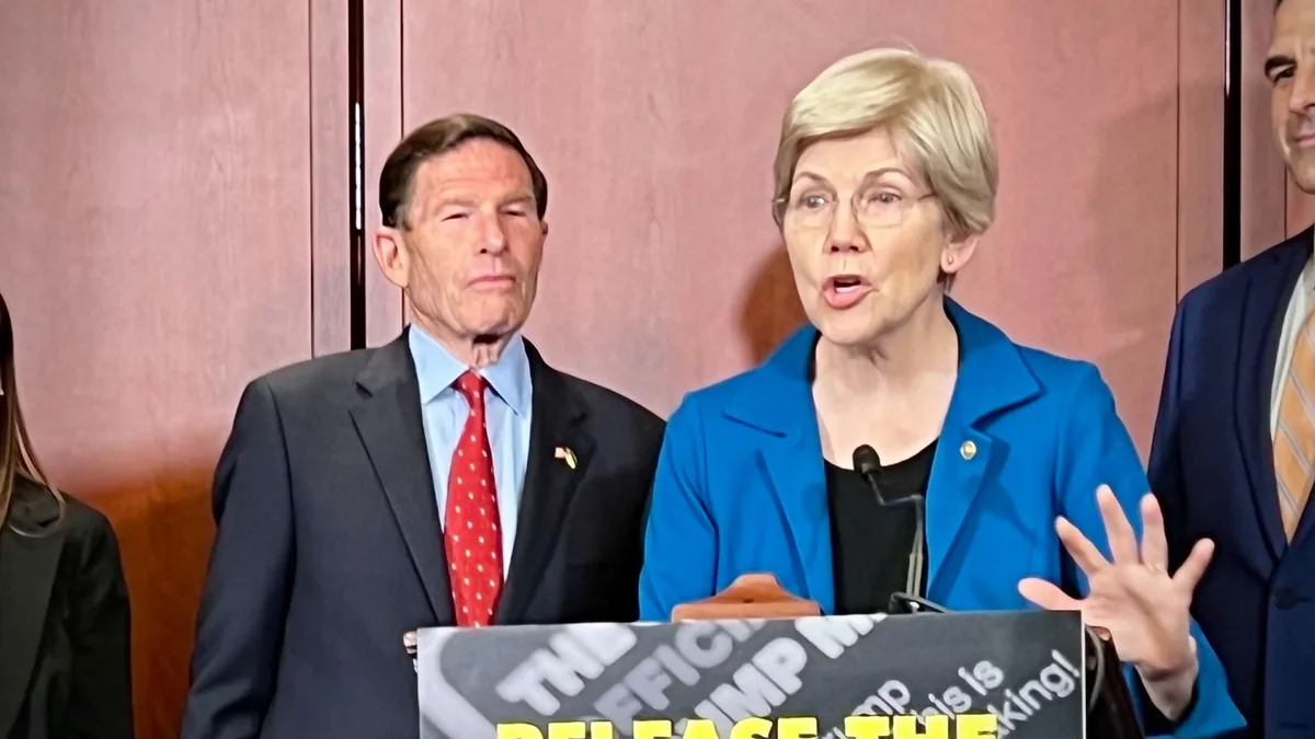 La Clarity Act queda frenada mientras Warren pide a la SEC investigar el memecoin de Trump