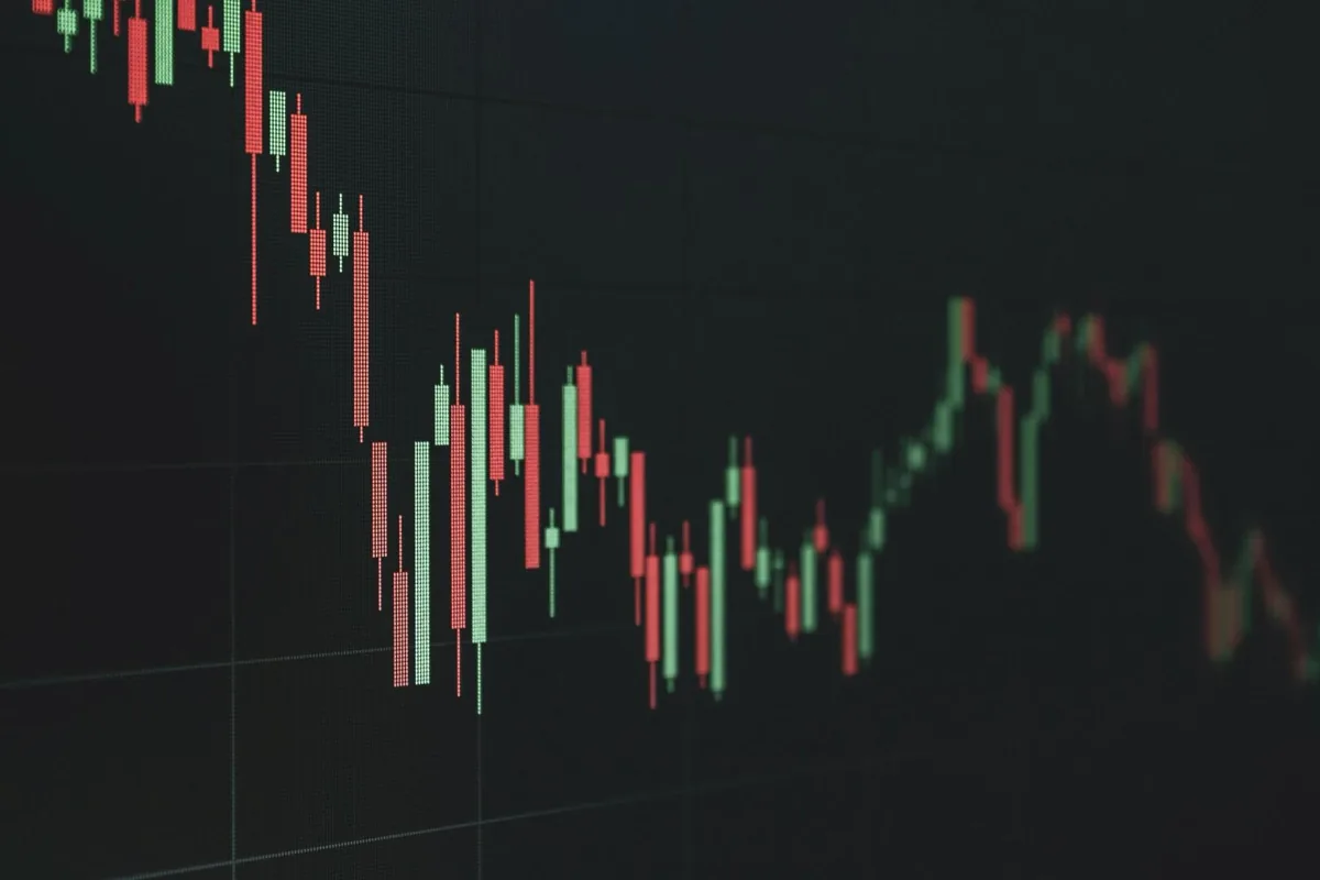 Bitcoin ve hisse senetlerinde dalgalı ikinci yarı beklentisi